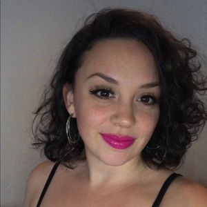 Meet your Posher, Tonya